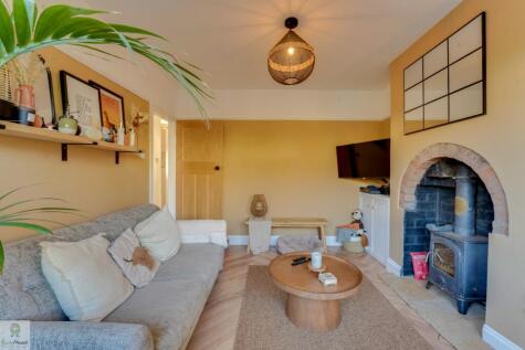 Tixall Road, Stafford, Staffordshire, ST16