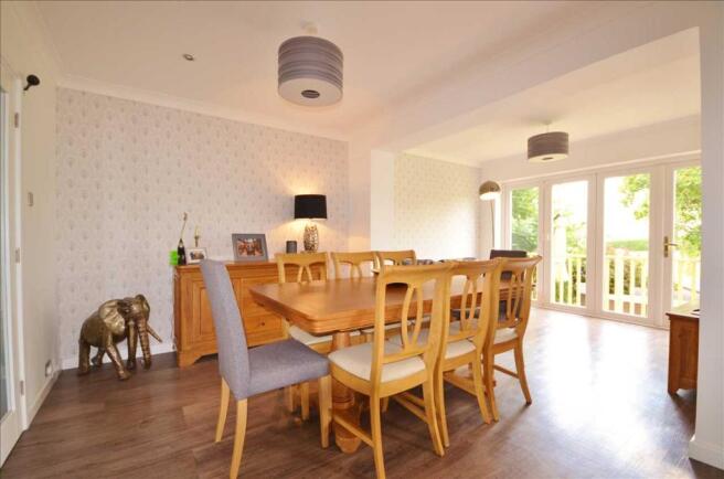 DINING SPACE &