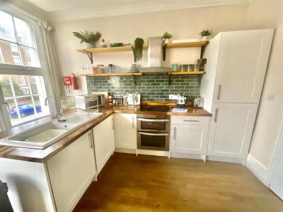 1 bed Flat to rent Image 6