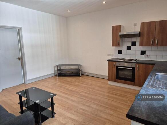 Lounge/Kitchen