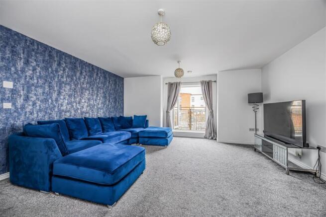 4 Prunella Place, Tiller Road, Denmead-Small-Porti