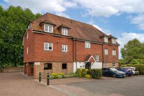 Flat 8, 19 Priory Court, West Street, Reigate RH2 9BL