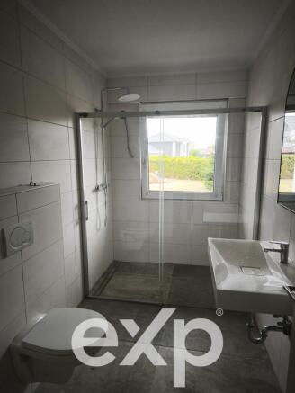 Badezimmer EG