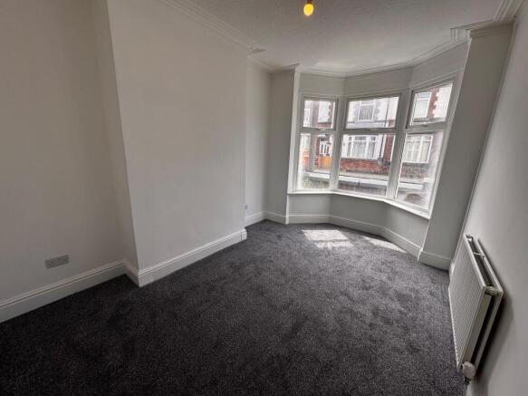3 bed House to rent Image 4