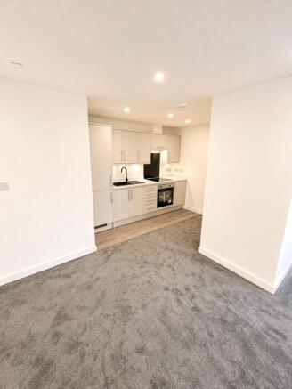1 bed Apartment to rent Image 4