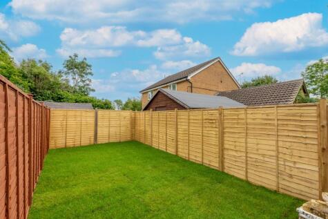 Glenmore Road, Carterton, Oxfordshire, OX18