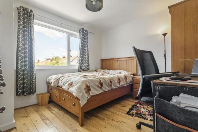 3 bed Terraced for sale Image 11