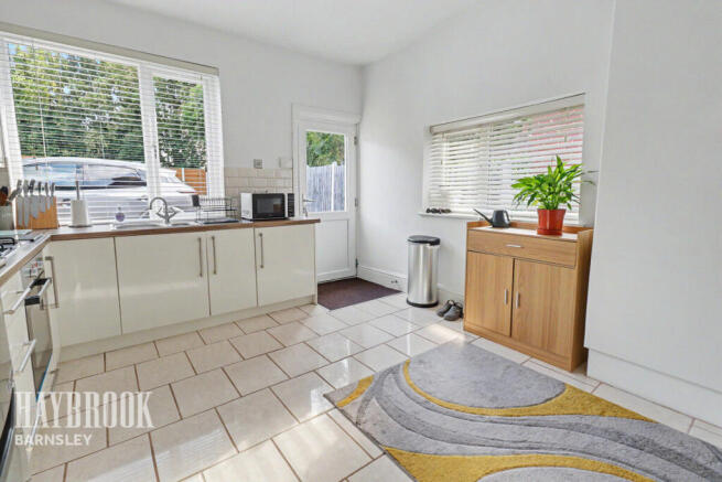 2 bed Detached Bungalow for sale Image 8