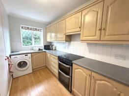 17, The Ridings, Southport PR9 8NG