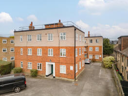 10, Elms Court, Montague Road, Wimbledon, London SW19 1SZ
