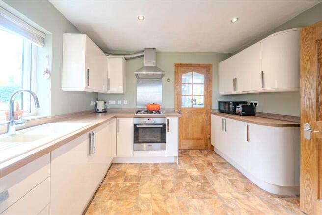 Ellerker Road, Thorner, Leeds photo 2