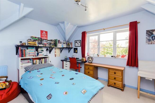 8267636-interior04.jpg