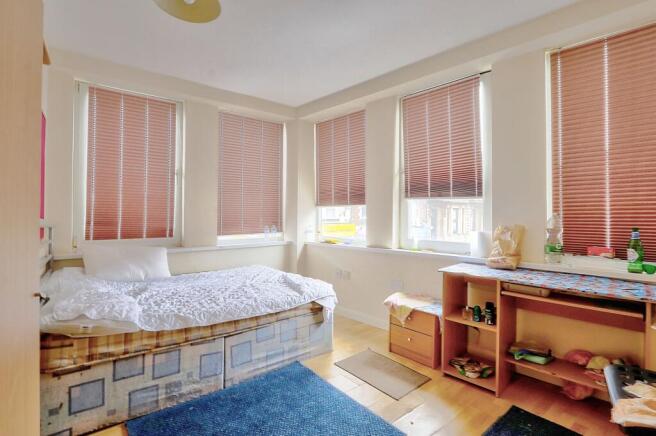 18 bed Block of Apartments for sale Image 10