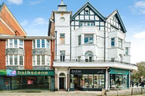 6, Warwick Mansions, Brighton Road, Selden, Worthing BN11 3EL