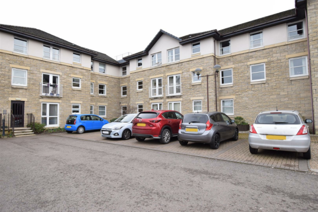 COMMUNAL CAR PARK.png