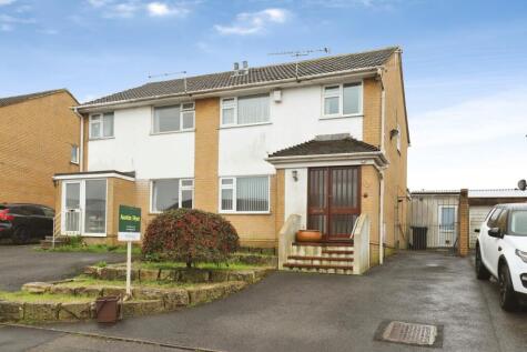 Maureen Close, Poole, Dorset, BH12