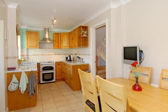 Kitchen/Dining Area