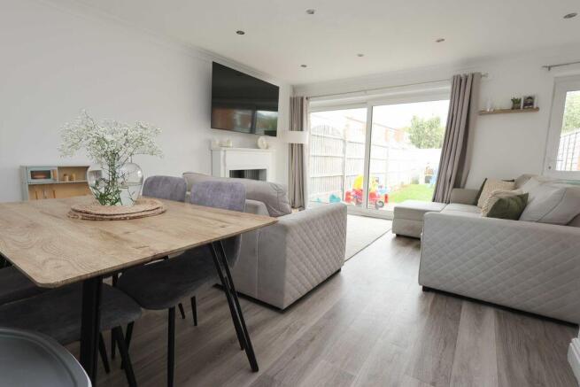 Sitting/Dining Room