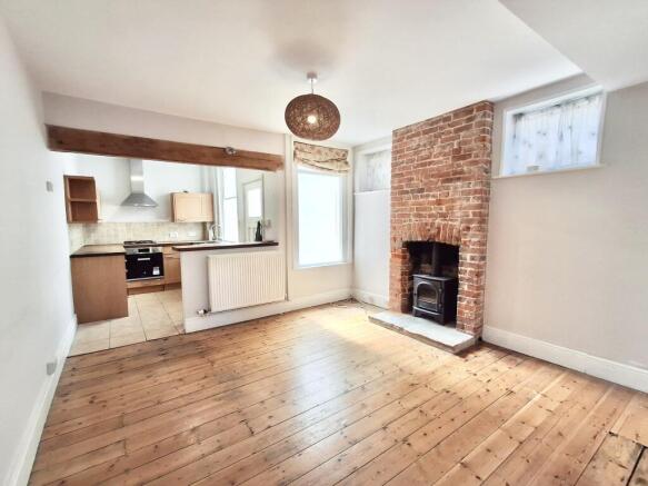 Lounge Kitchen