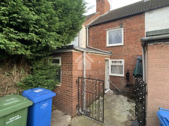 2 bed Terraced for sale Image 8