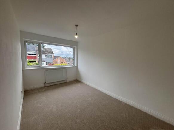 3 bed Terraced for sale Image 10