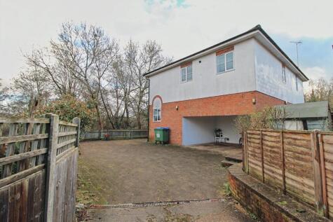 Brittain Road, Walton-On-Thames, Surrey, KT12