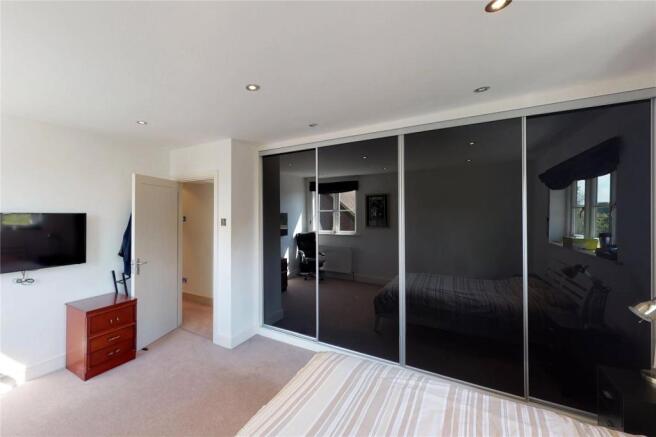 Bedroom 1 - View 1
