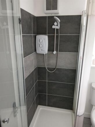 4 bed Flat for sale Image 7