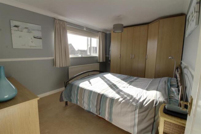 Bedroom 1.jpg