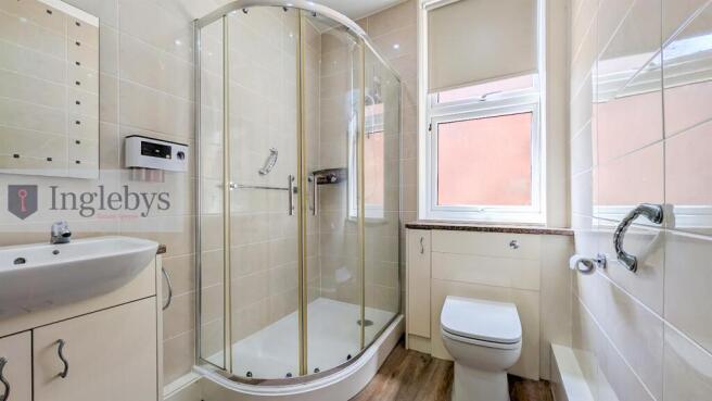 2 bed Apartment for sale Image 11
