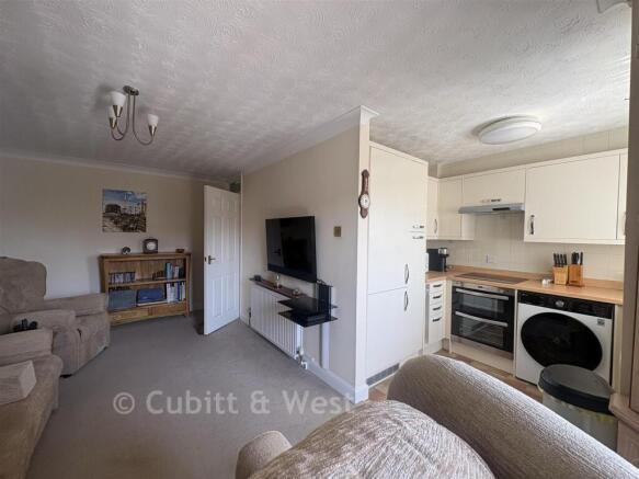 Lounge/Kitchen