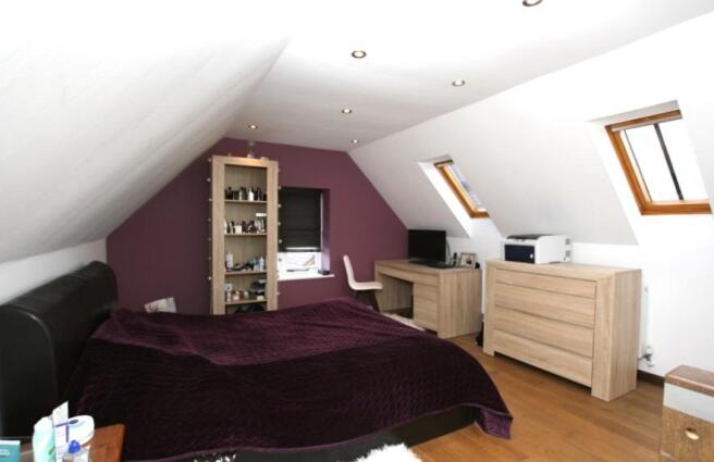 Photo 10