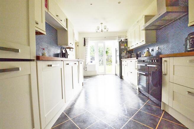 kitchen 3.jpg