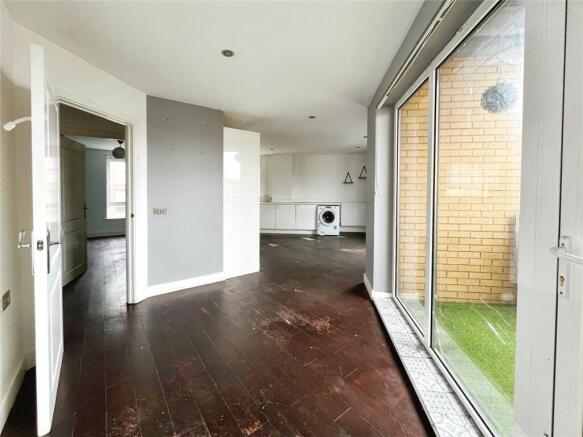 Lounge/Kitchen