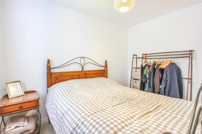 3 bed Semi-Detached for sale Image 12
