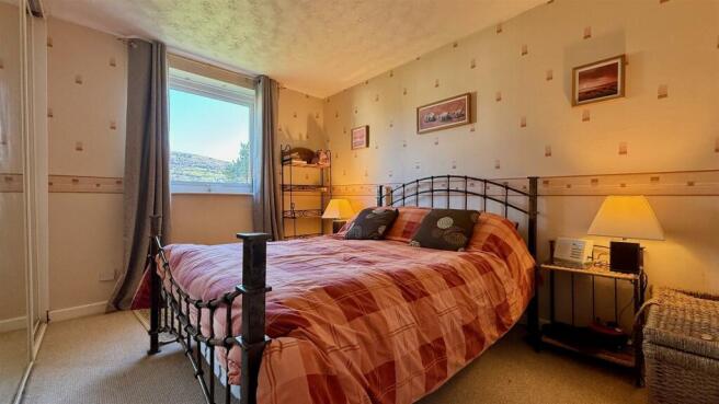 bed 1