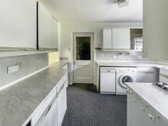 3 bed Semi-Detached for sale Image 7