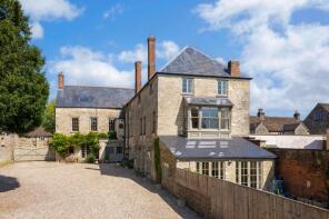 4, 19 Querns School, Querns Lane, Cirencester GL7 1RL