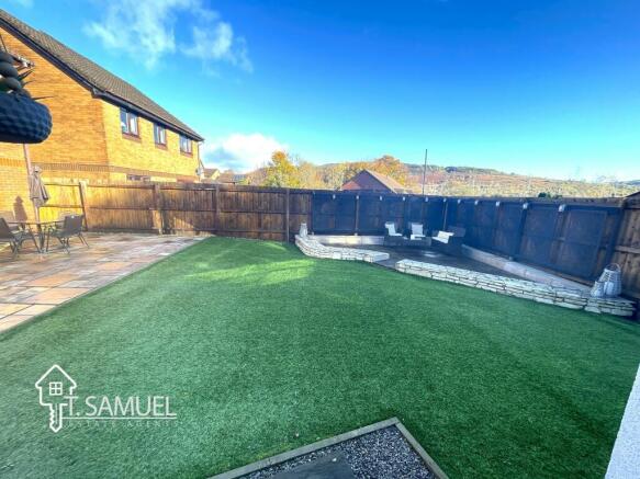 Rear garden 6.JPG
