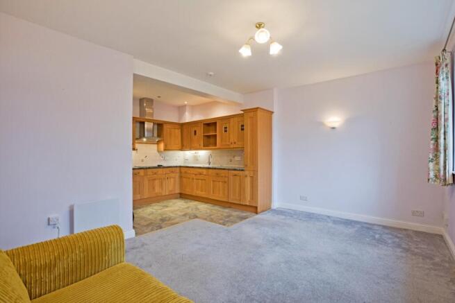 2 bed Apartment for sale Image 5