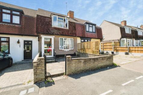 Somerset Gardens, Hornchurch, Essex, RM11