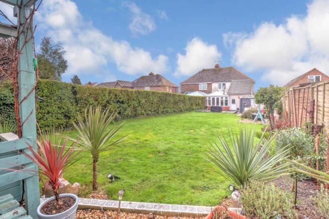 100ft Rear Garden