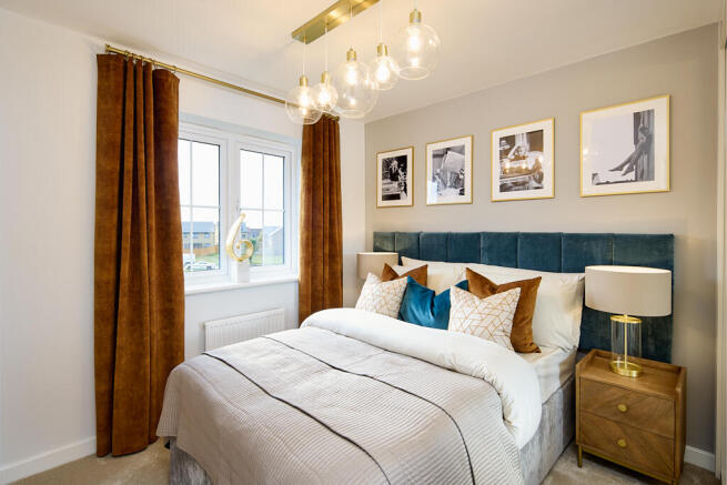 4 bed Detached for sale Image 8