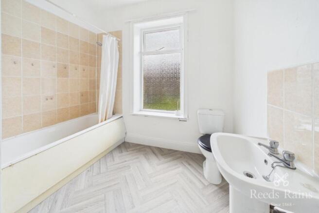 2 bed Terraced to rent Image 8