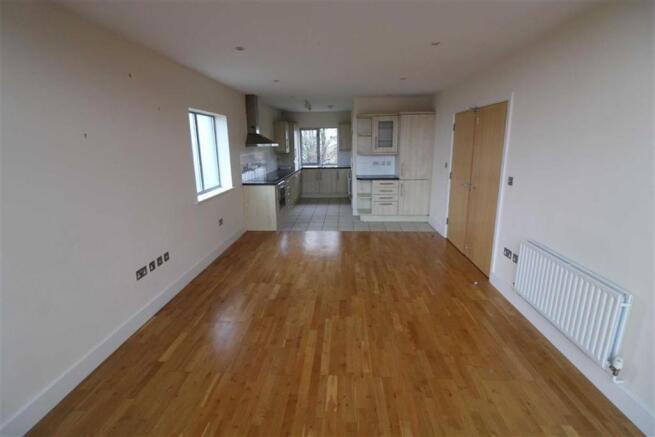 OPEN-PLAN LIVING\KITCHEN\DINING AREA
