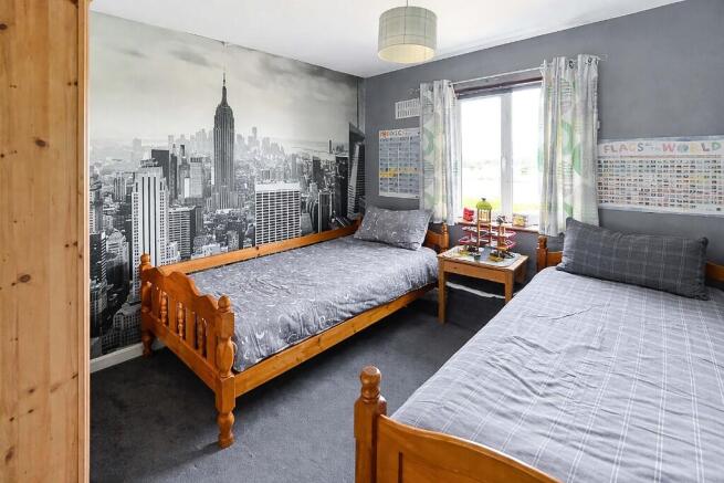 3 bed Semi-Detached for sale Image 7