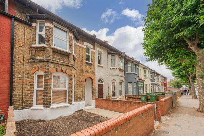 Harold-Road-London-terraced-house-DSC_1645.jpg