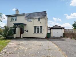 34, Kingsway, Heswall, Gayton CH60 3SW