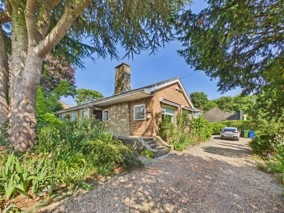 3 bed Detached Bungalow for sale Image 12