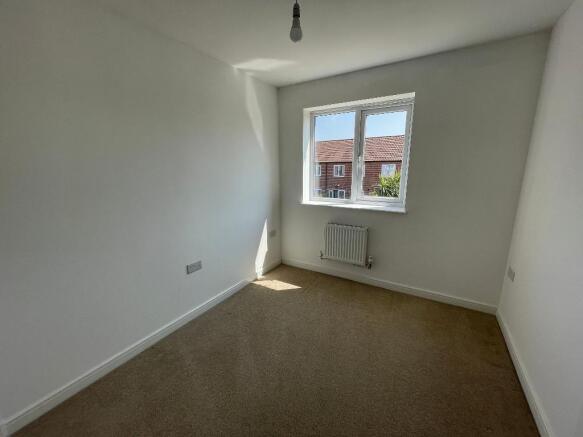 4 bed Detached to rent Image 11